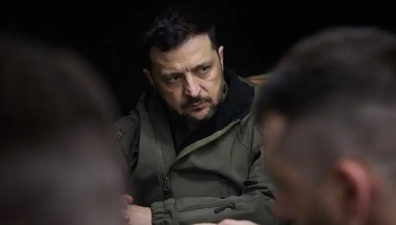 Zelenski'den NATO'ya Şok Sözler: "Nadir Element Anlaşmasında Yer Almıyoruz!"