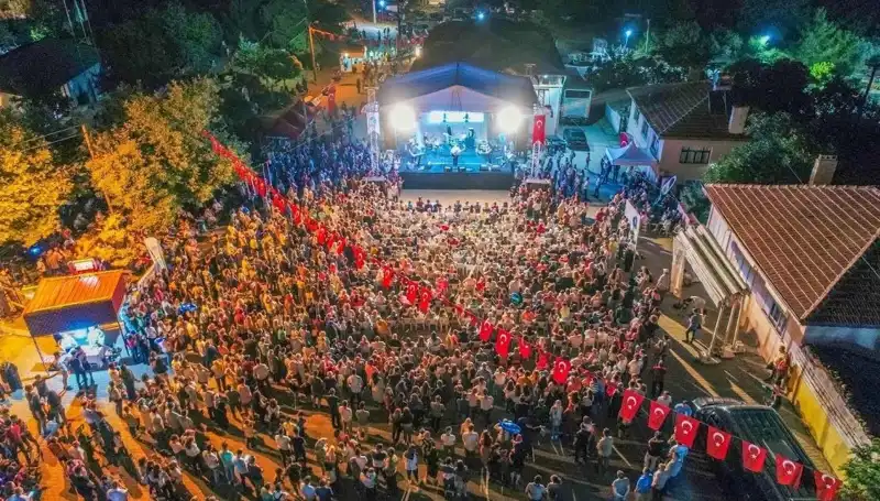 Leylek Şenliği: Geleneğin Coşkusu ve Doğanın Renkleri Bu Yılda Bizi Bekliyor
