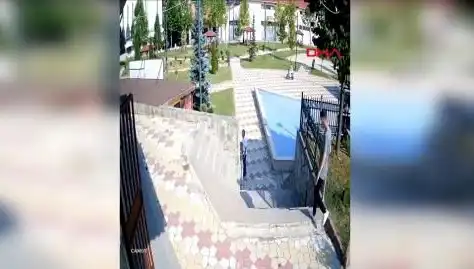 Kastamonu'da Muhtarın Uyarısı Kanla Sonuçlandı: Bıçaklı Saldırı yaşıyor!