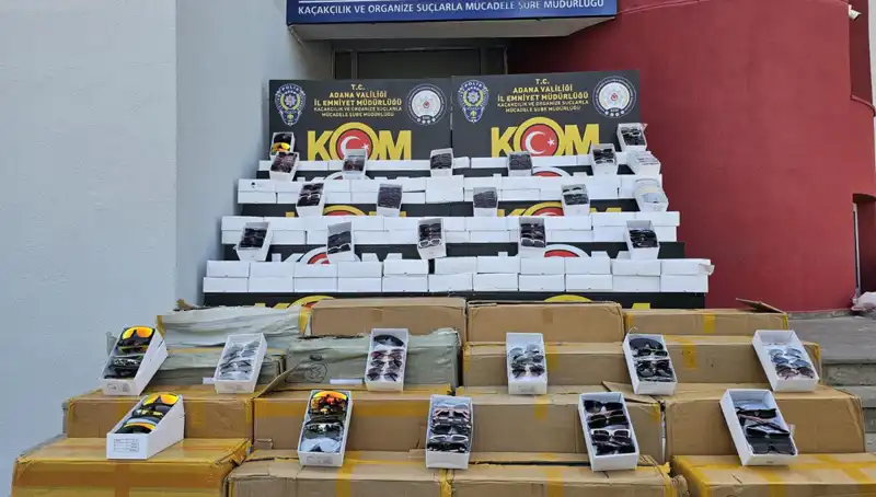 Adana'da Yakalanan 12 Bin Kaçak Güneş Gözlüğü: Piyasa Değeri Yüksek