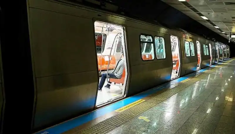 İstanbul'da Önemli Metro Durakları Kapatılıyor: Yolcuları Neler Bekliyor?