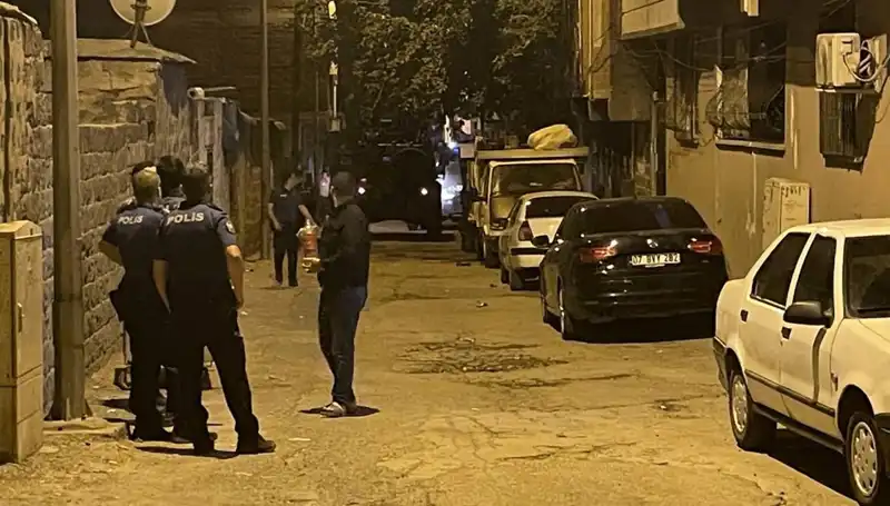 Polise Ateş Açan Şahıs Bacaklarından Vurulup Ele Geçirildi!