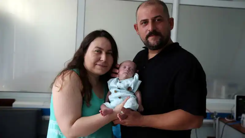 800 Gram Doğdu, 4 Ay Yoğun Bakımda Kaldı: Bebeğin İlginç Yaşam Mücadelesi