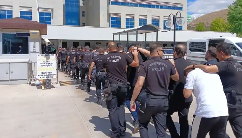 Ankara'da Tehditlerle Haraç Kesip Suç İşleyen Çeteye Şok Operasyon