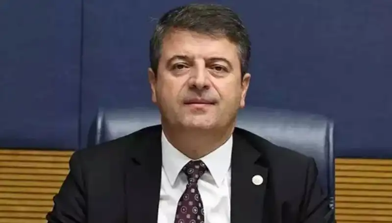 Adıyaman Belediye Başkanı Abdurrahman Tutdere Görevine Döndü: Yeni Dönem Başlıyor